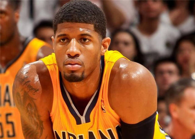 这次加盟更 这次加盟更